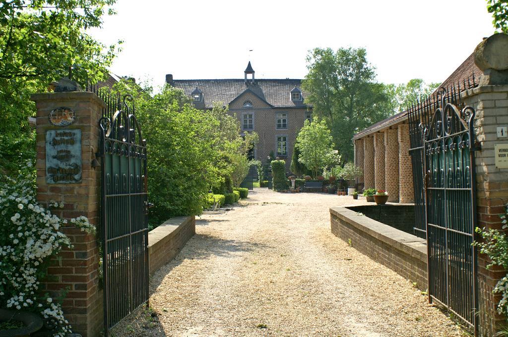 Chateau Holtum Hotel Born Luaran gambar